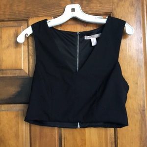 Black cropped tank top